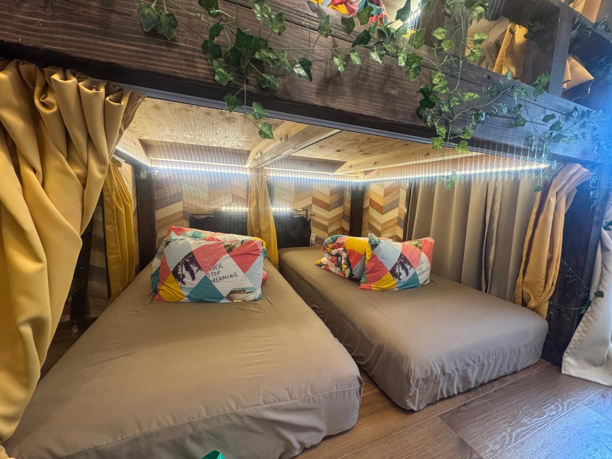 Hotel Orange House Осака Екстериор снимка